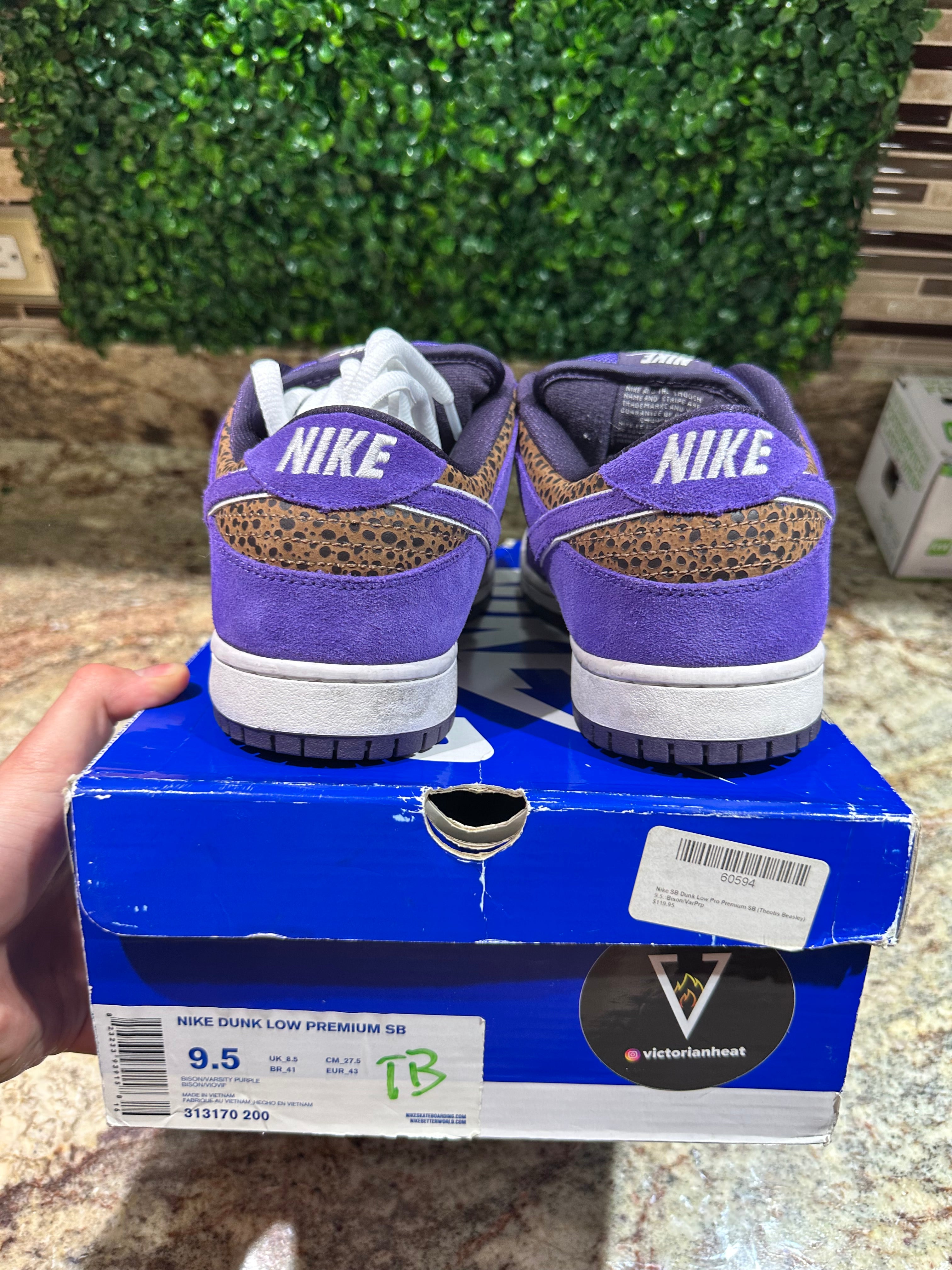 SIZE 9.5M - NIKE SB DUNK LOW “KENNY POWERS / PURPLE SAFARI”