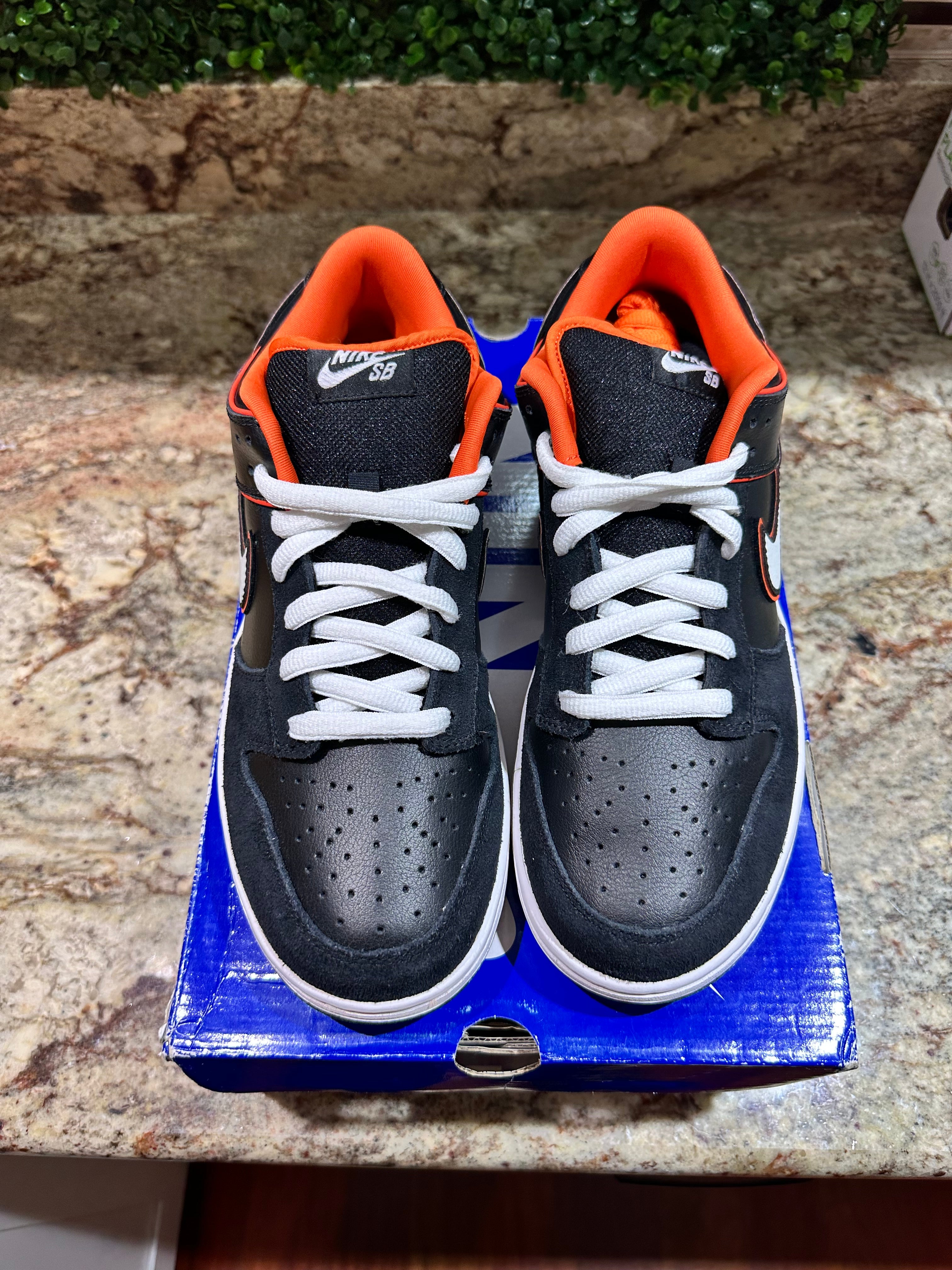 SIZE 9.5M - NIKE SB DUNK LOW “HARLEY DAVIDSON”