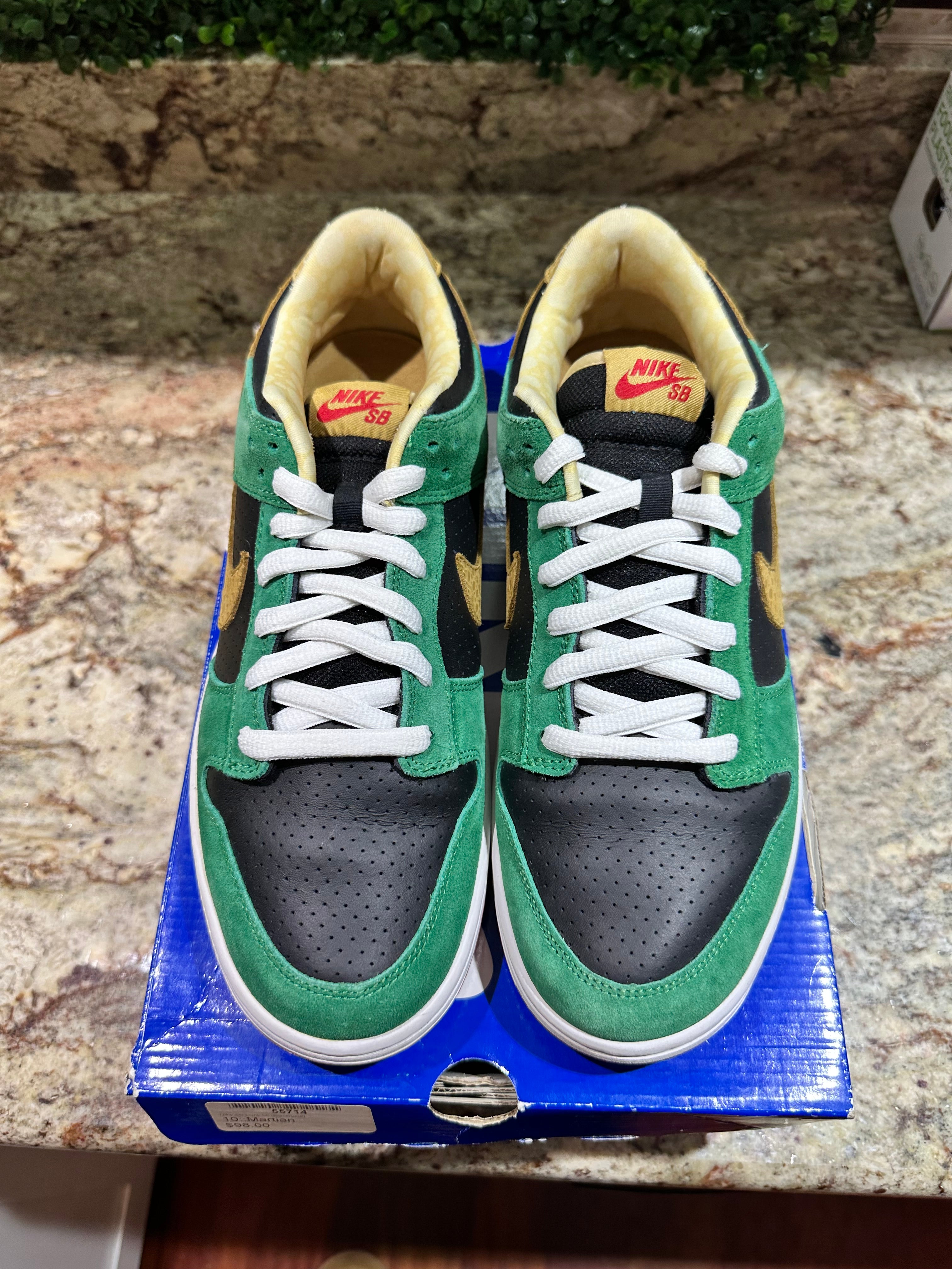SIZE 10M - NIKE SB DUNK LOW “MILLER HIGH LIFE”