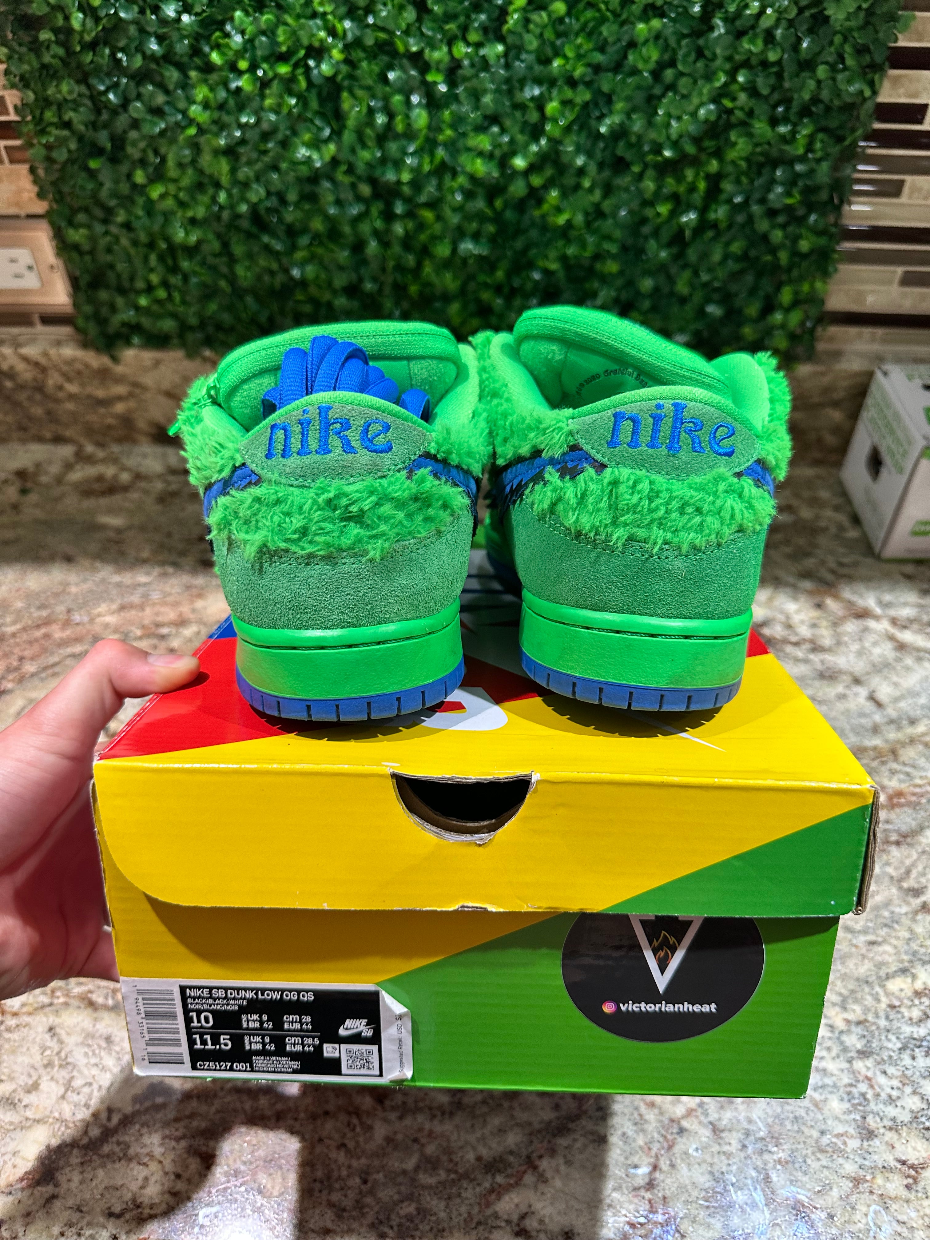 SIZE 9.5M - NIKE SB DUNK LOW “GRATEFUL DEAD GREEN BEAR”