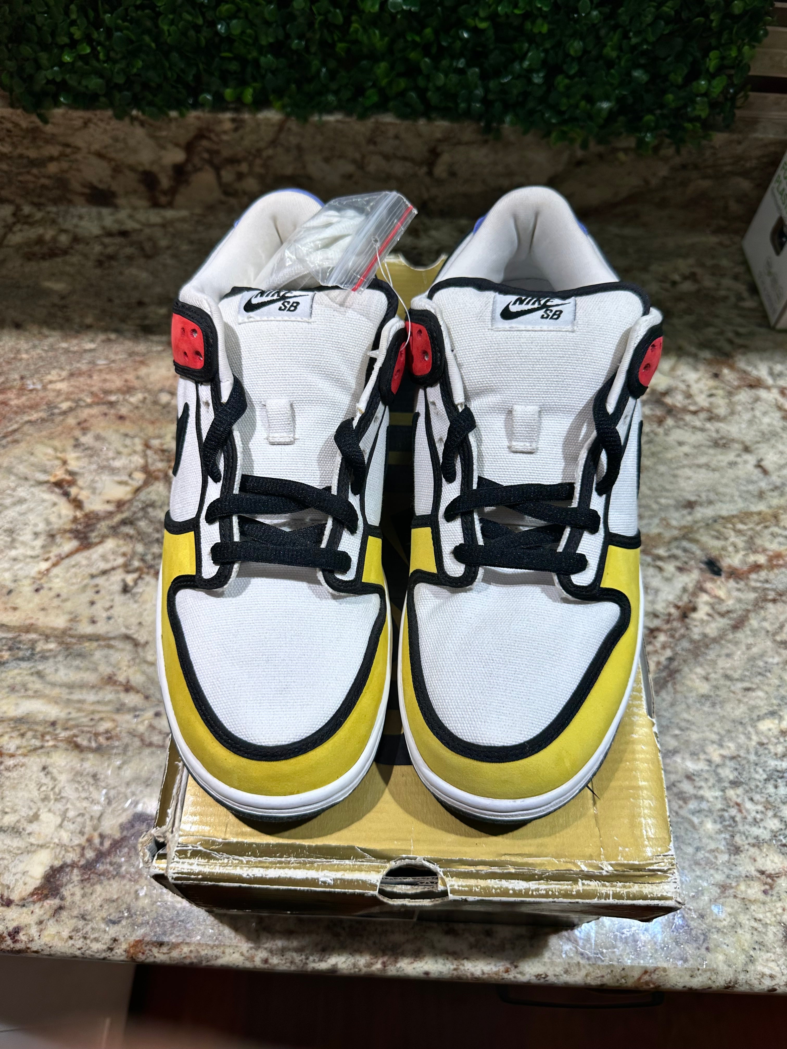 SIZE 11.5M - NIKE SB DUNK LOW “PIET MONDRIAN”