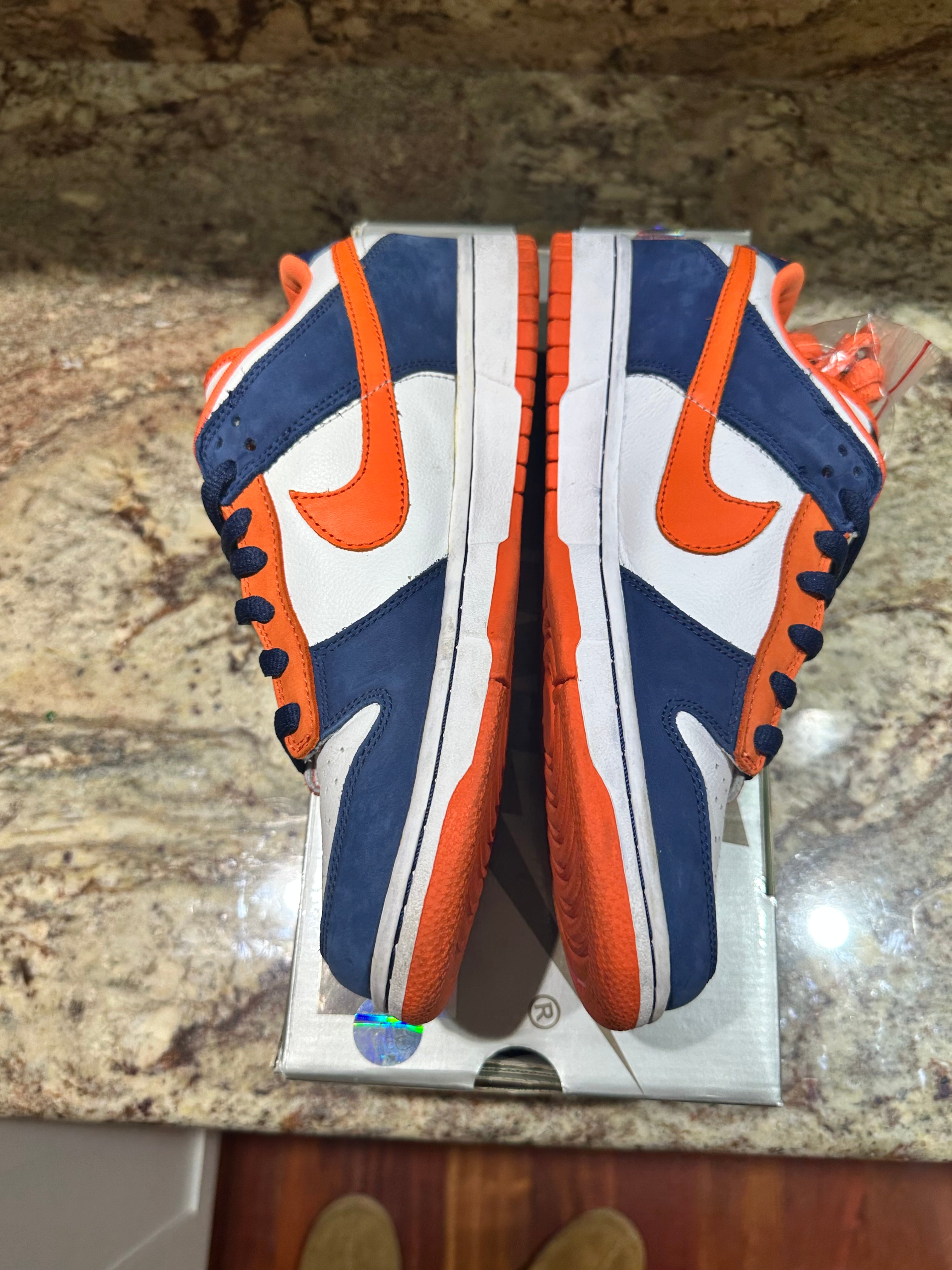 SIZE 9.5M - NIKE SB DUNK LOW “DENVER BRONCOS”