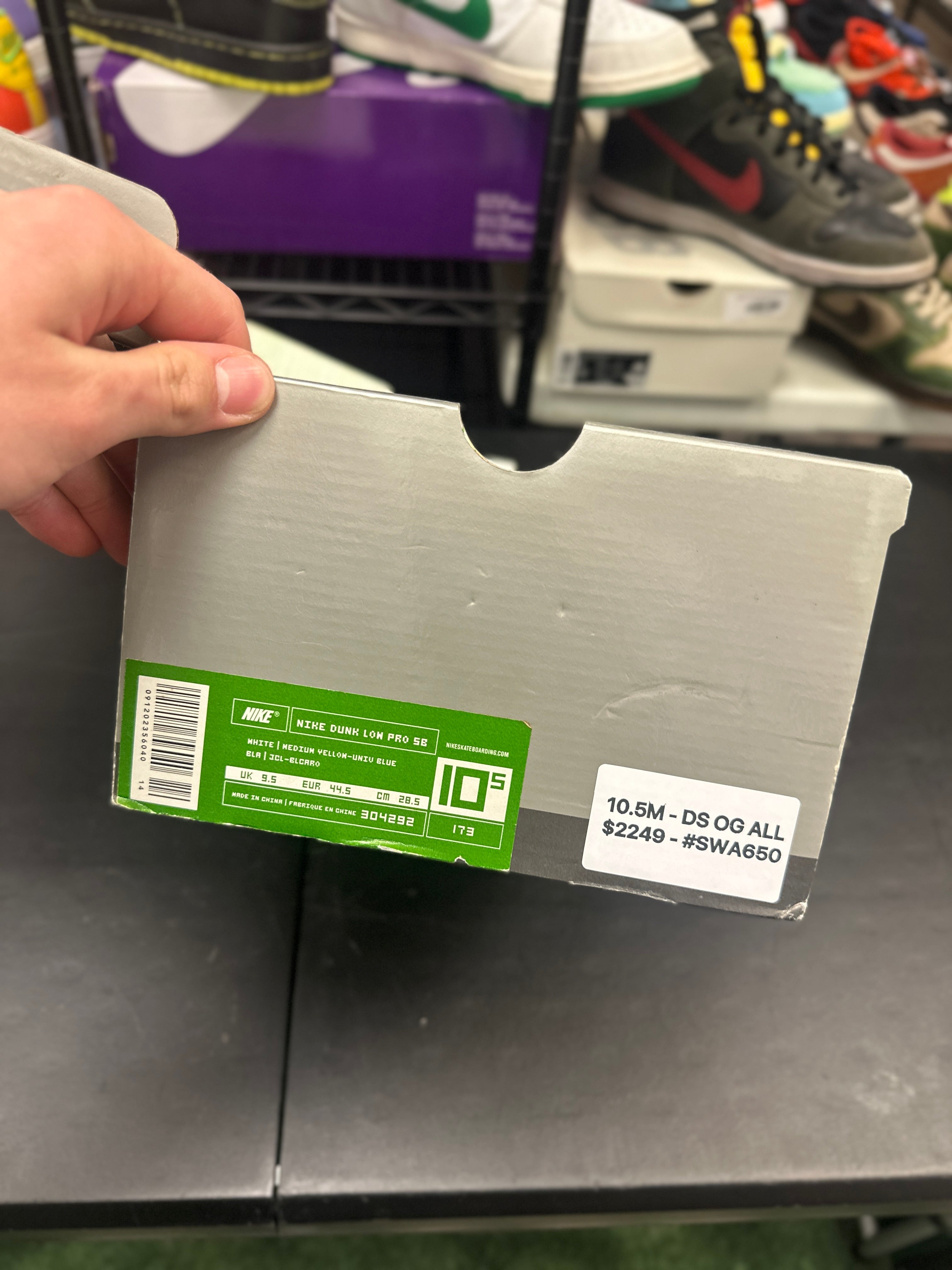 SIZE 10.5M - NIKE SB DUNK LOW „HOMER SIMPSON”