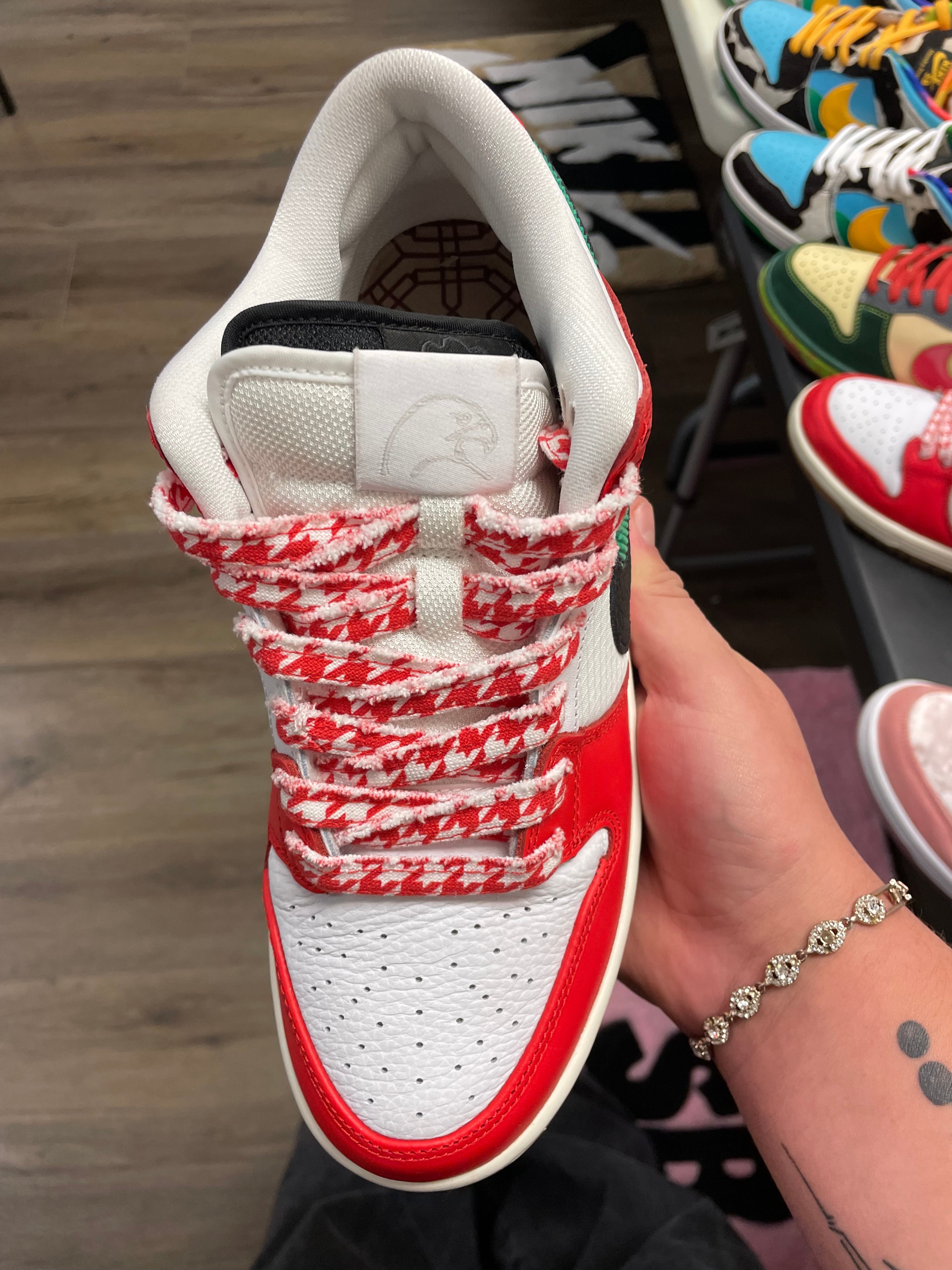 SIZE 8.5M NIKE SB DUNK LOW ‘HABIBI’