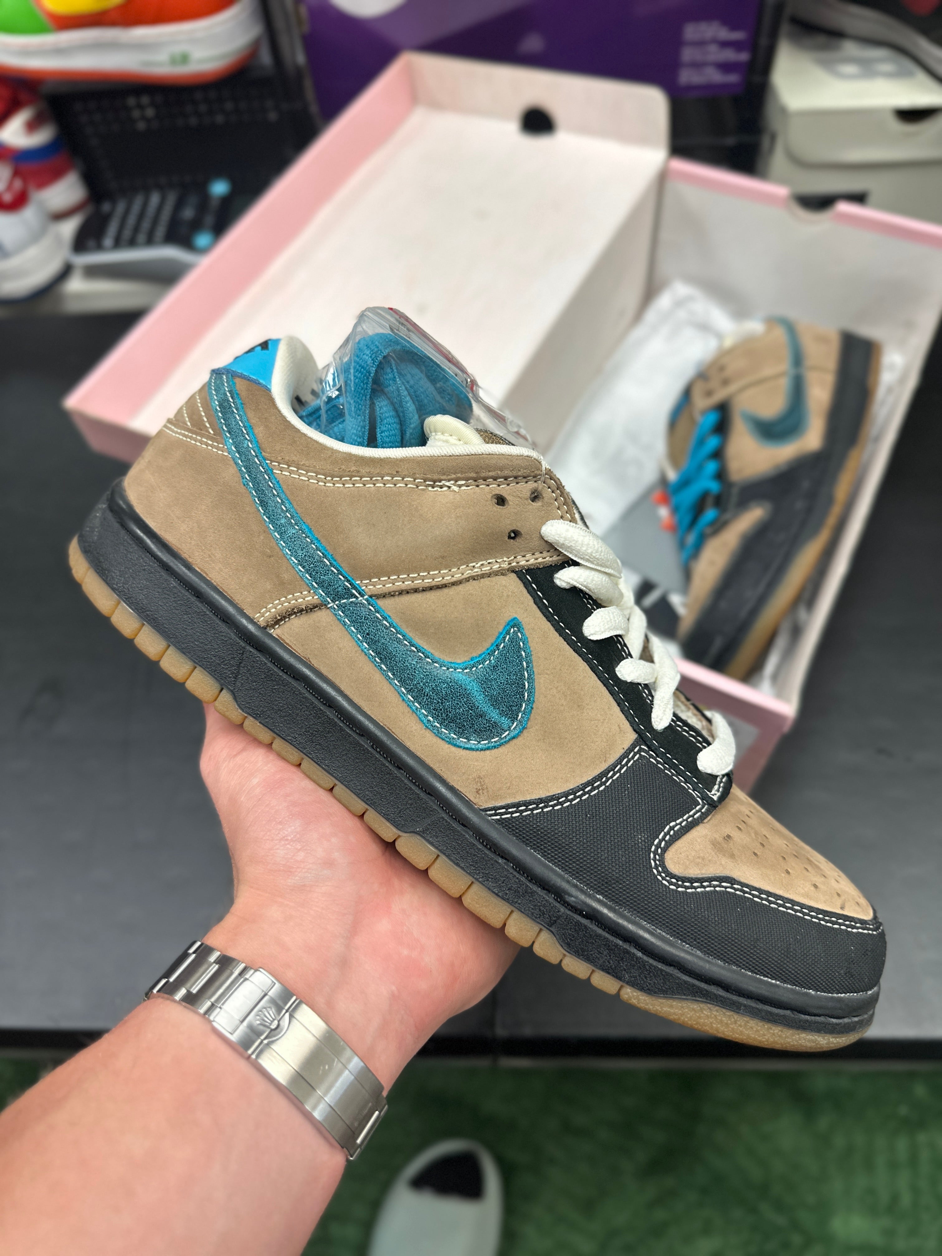 SIZE 10.5M - NIKE SB DUNK LOW ”SLAM CITY”