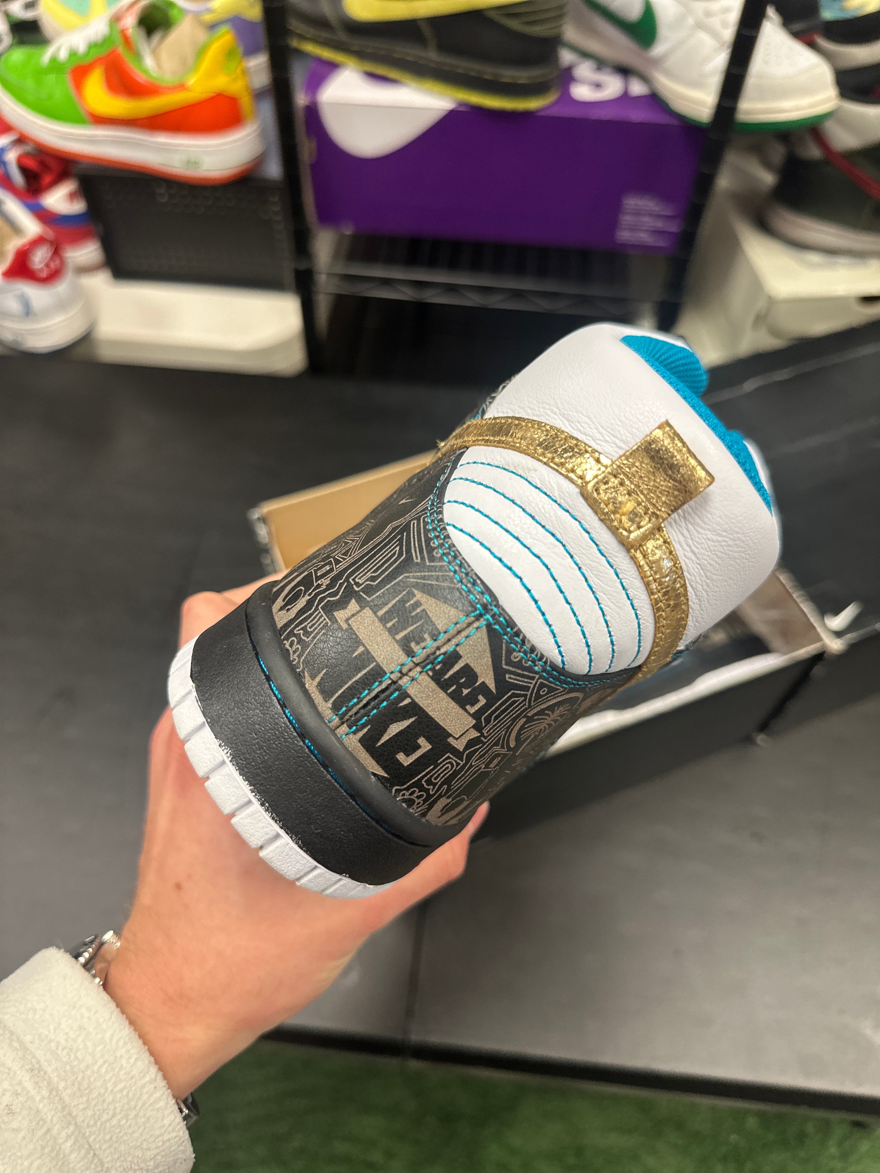 SIZE 11.5M - NIKE SB ID DUNK HIGH “DUBAI”