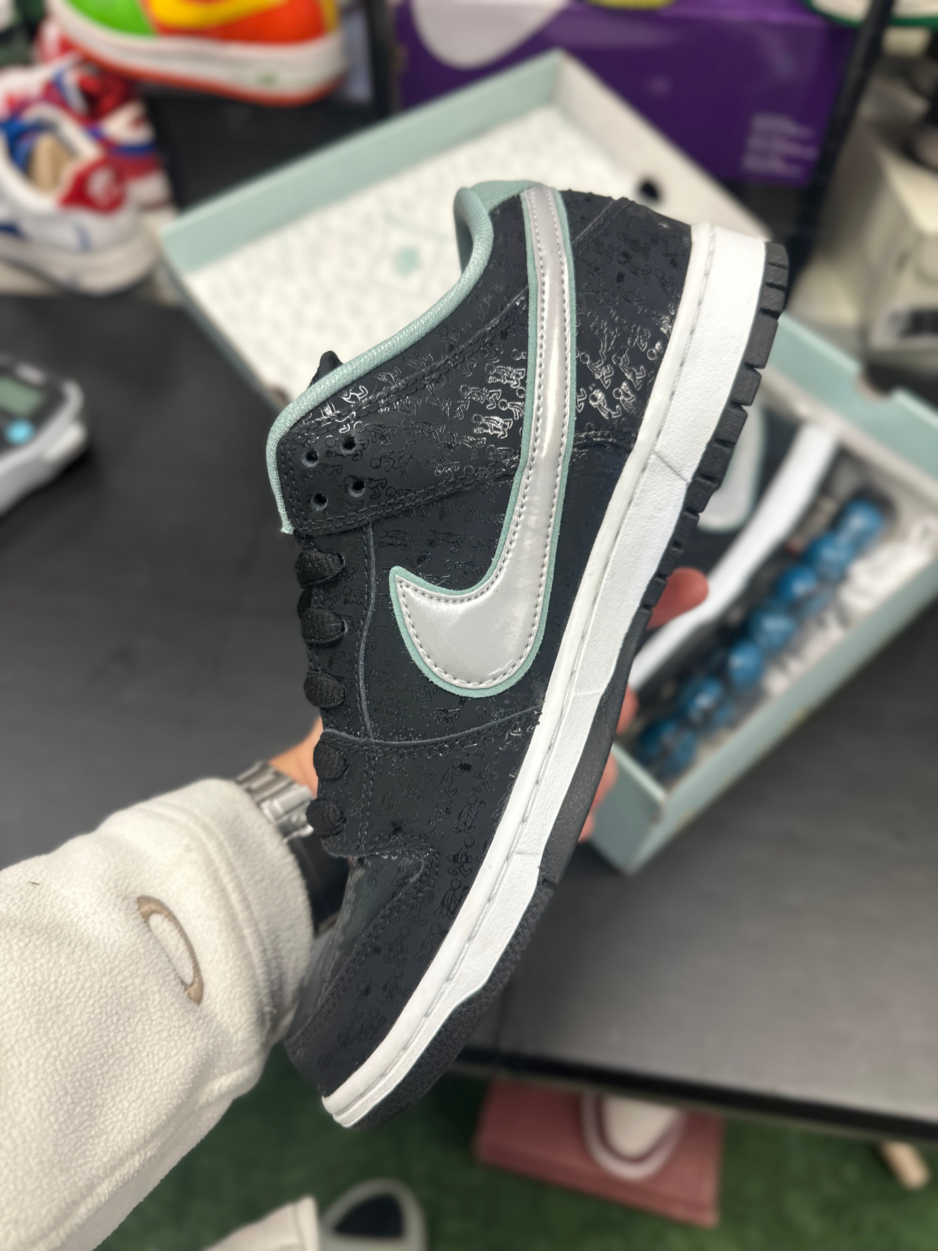 SIZE 10.5M - NIKE SB DUNK LOW “SPOT LANCE MOUNTAIN”