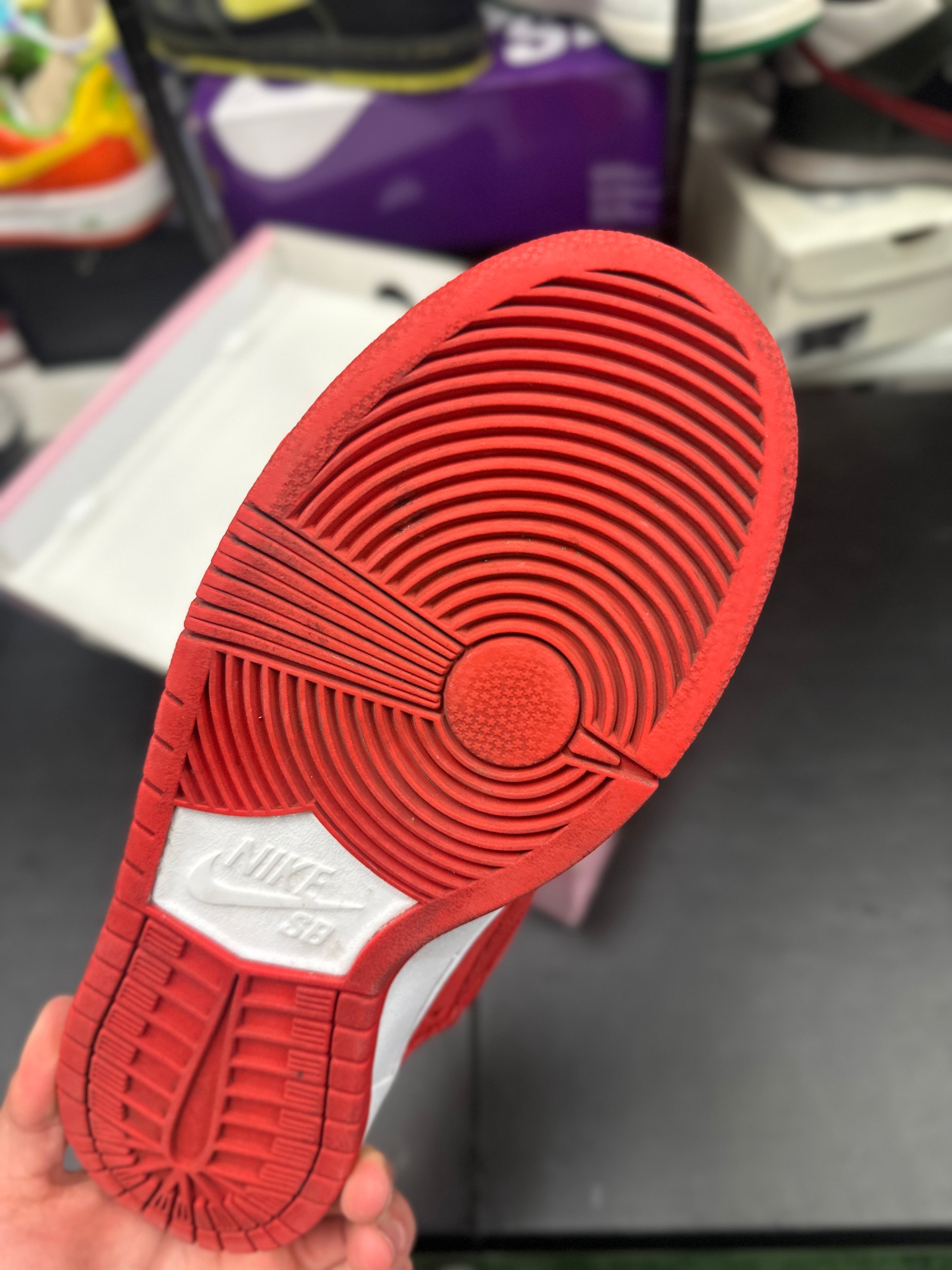 SIZE 8.5M - NIKE SB DUNK LOW “VERDY GIRLS DONT CRY”