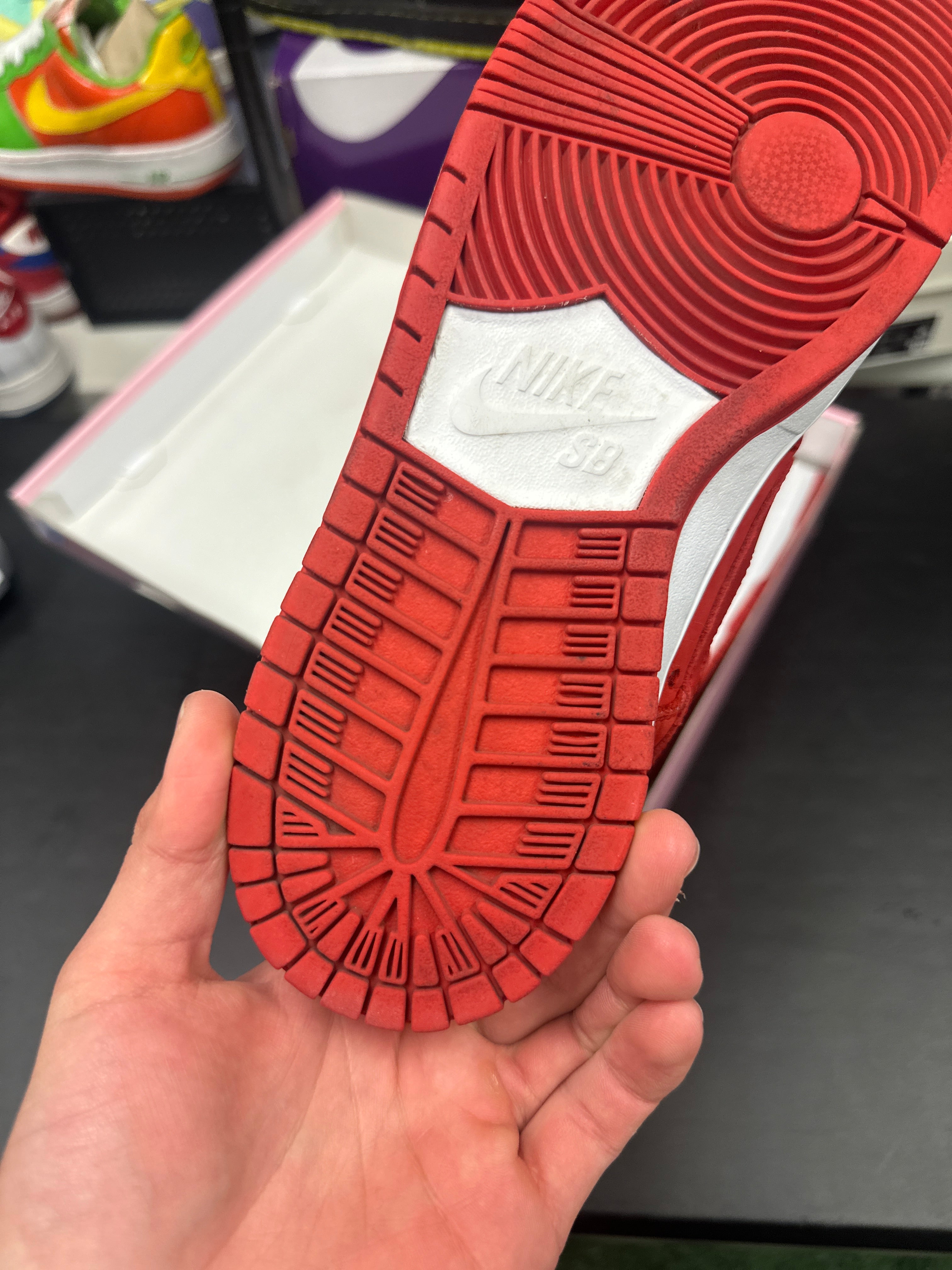 SIZE 8.5M - NIKE SB DUNK LOW “VERDY GIRLS DONT CRY”