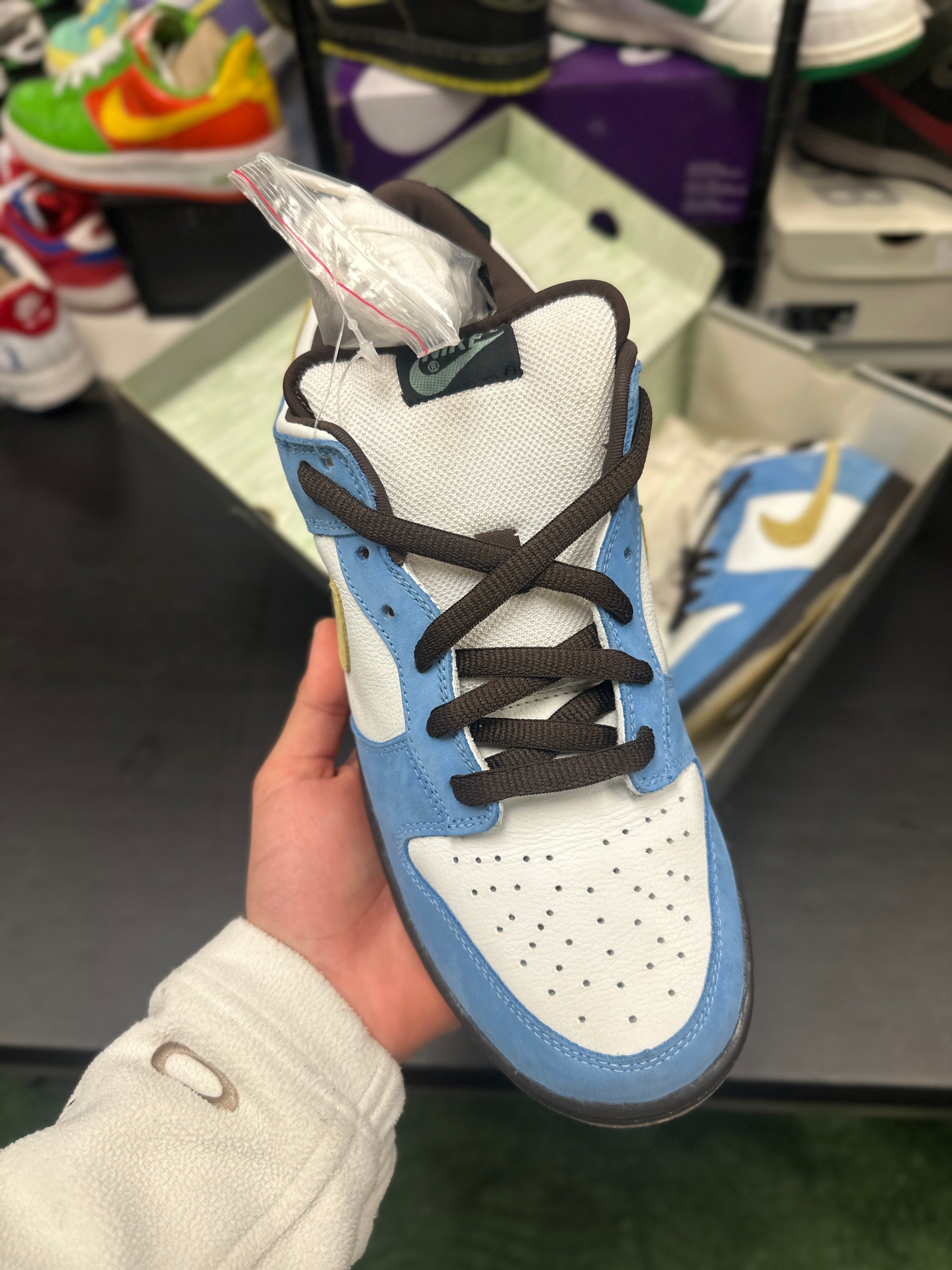 SIZE 10.5M - NIKE SB DUNK LOW „HOMER SIMPSON”