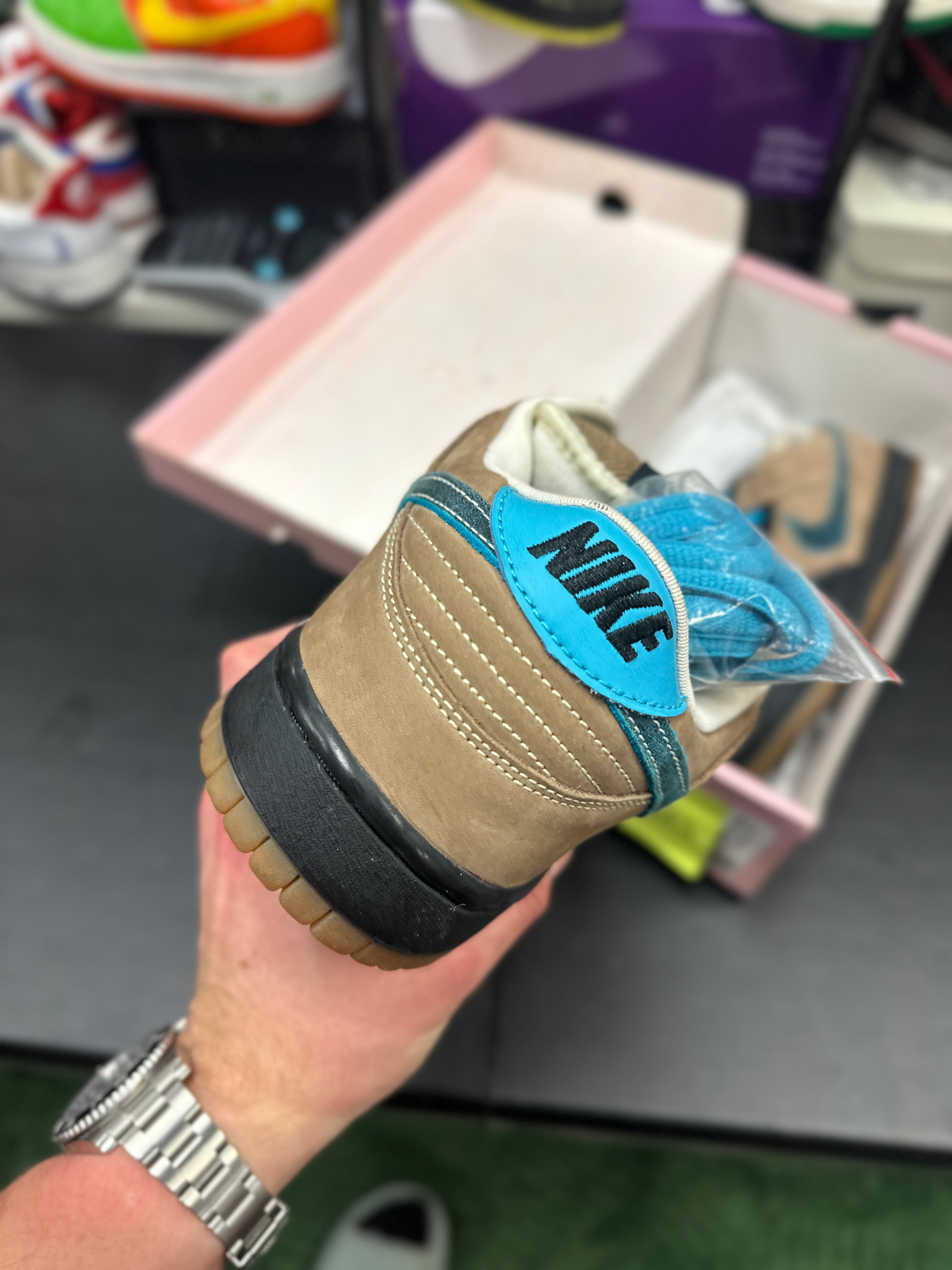 SIZE 10.5M - NIKE SB DUNK LOW ”SLAM CITY”