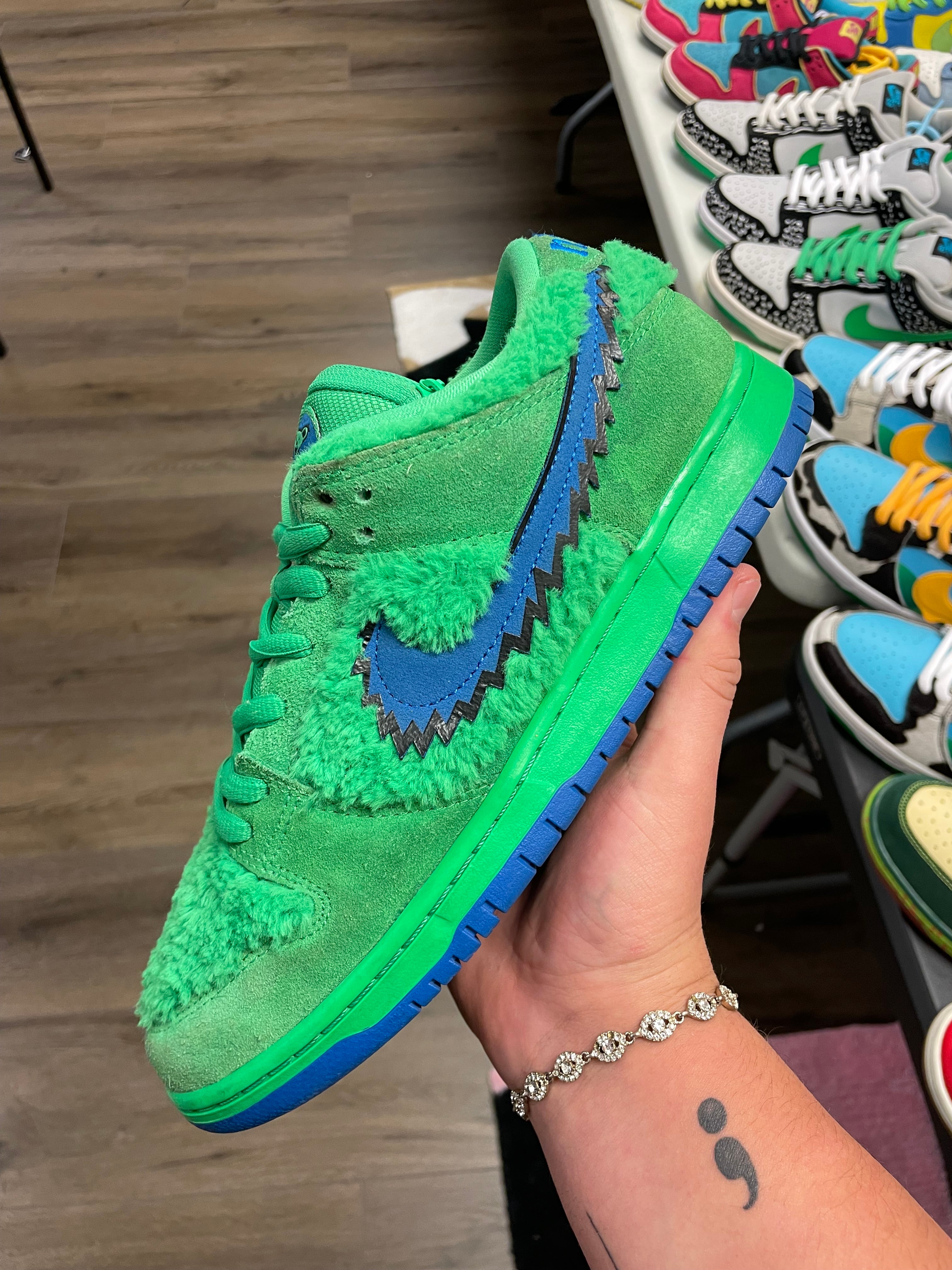 SIZE 9.5M NIKE SB DUNK LOW ‘GREATFUL DEAD GREEN BEAR’